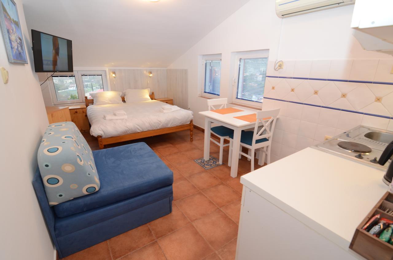 Maritimo Apartments Kotor Exterior photo