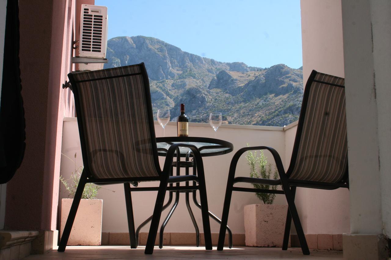 Maritimo Apartments Kotor Exterior photo