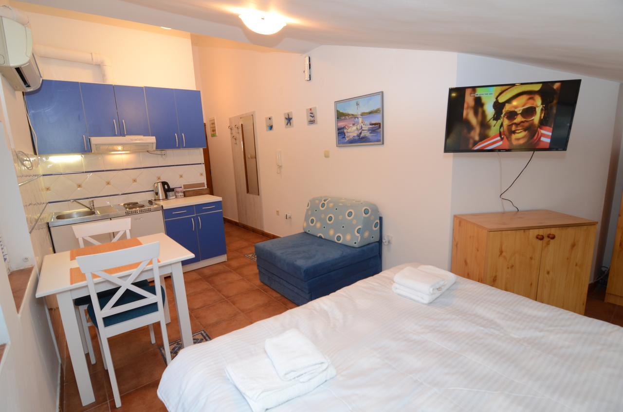 Maritimo Apartments Kotor Exterior photo