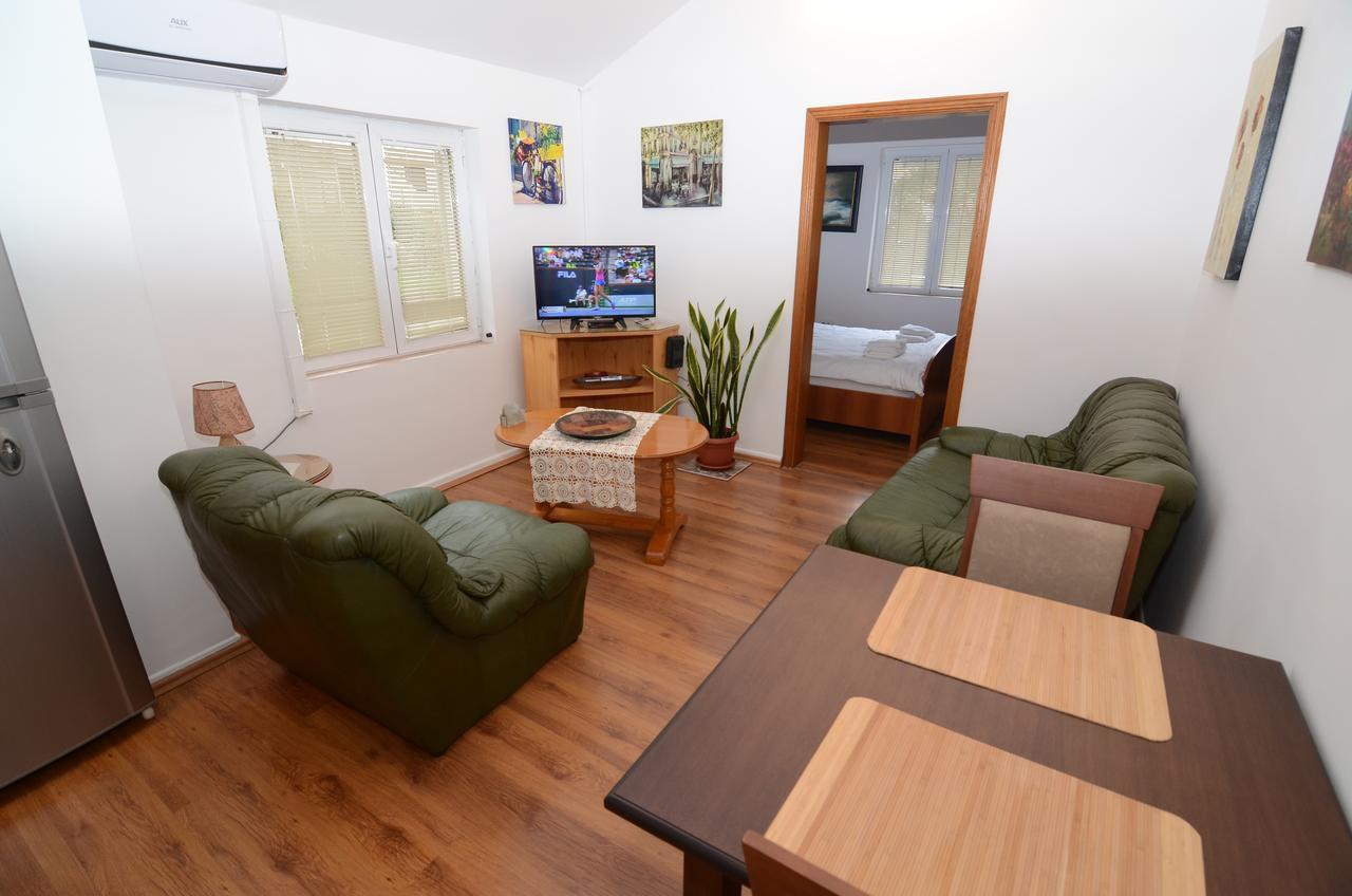 Maritimo Apartments Kotor Exterior photo