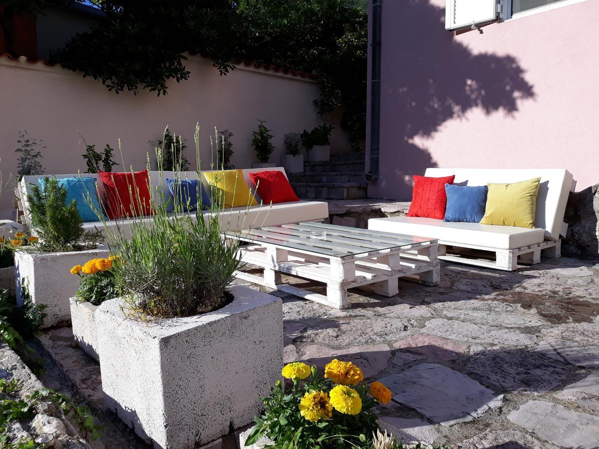 Maritimo Apartments Kotor Exterior photo