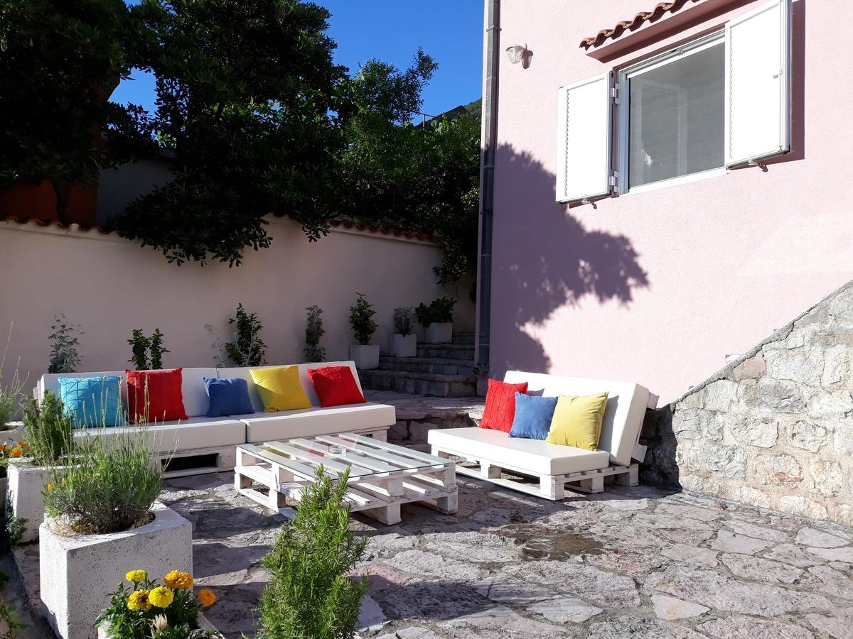 Maritimo Apartments Kotor Exterior photo