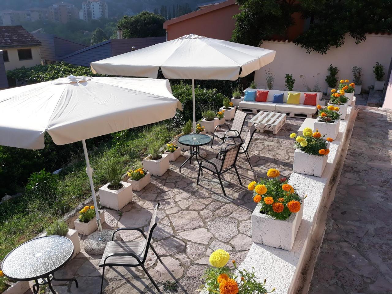 Maritimo Apartments Kotor Exterior photo